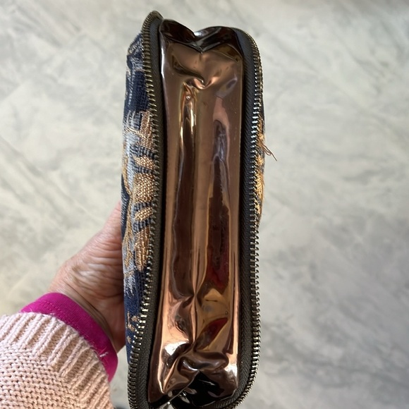 Sharif  Tapestry Satchel  navy/gold expanding bottom   velvety    gunmetal  NWOT - Picture 12 of 17